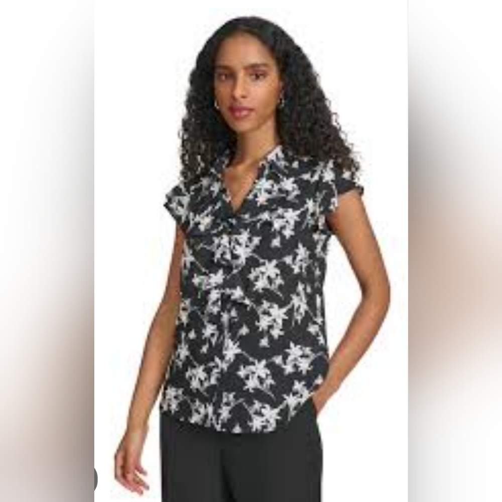Nwt CALVIN KLEIN Women's Cap-Sleeve Ruffle Front Button Up Blouse Petite Small